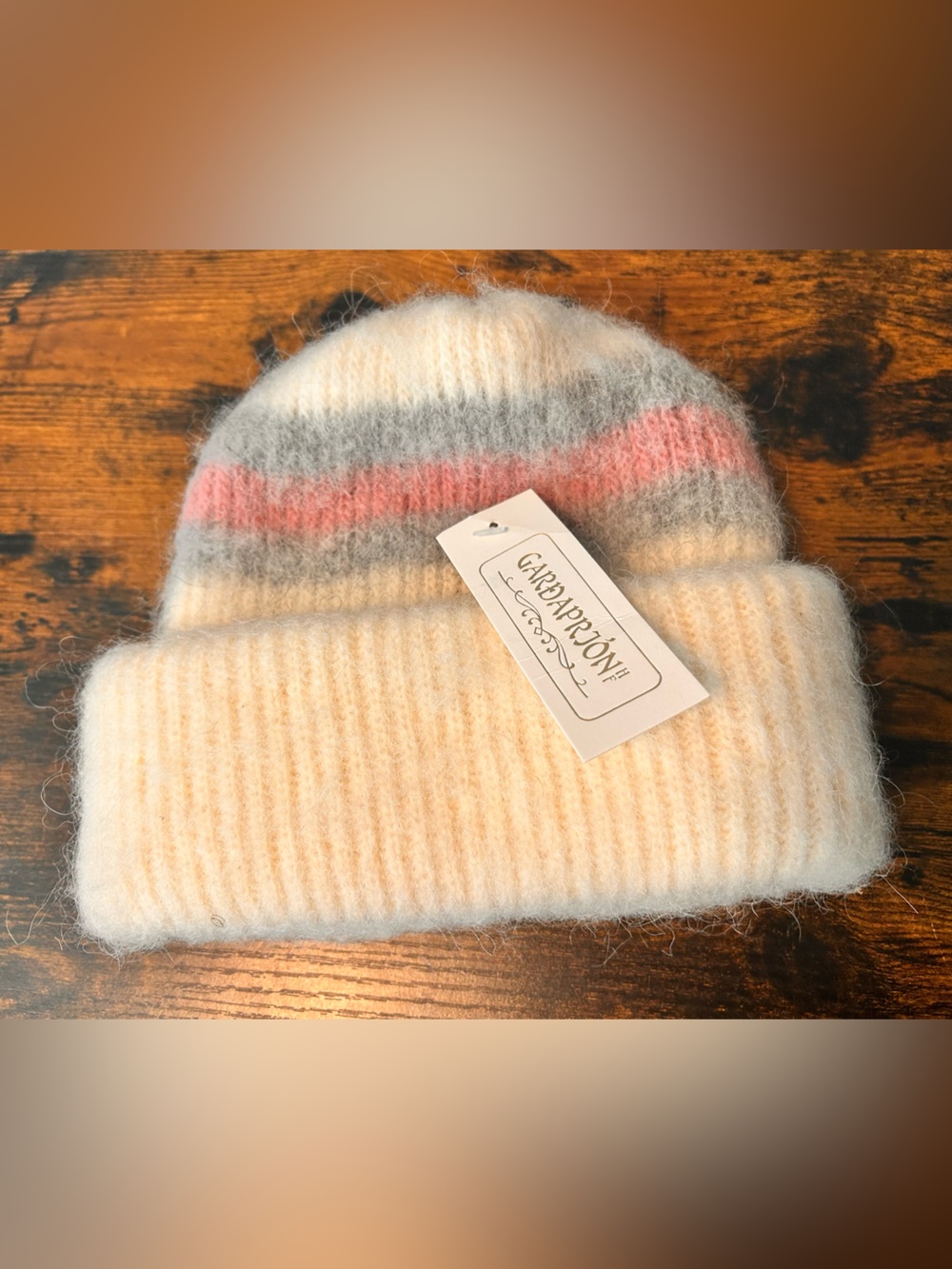 Gardaprjon Women’s Pure Icelandic Wool Soft Fuzzy Stripe Beanie Hat NWT